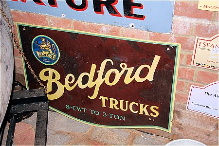 BEDFORD TRUCKS - click to enlarge